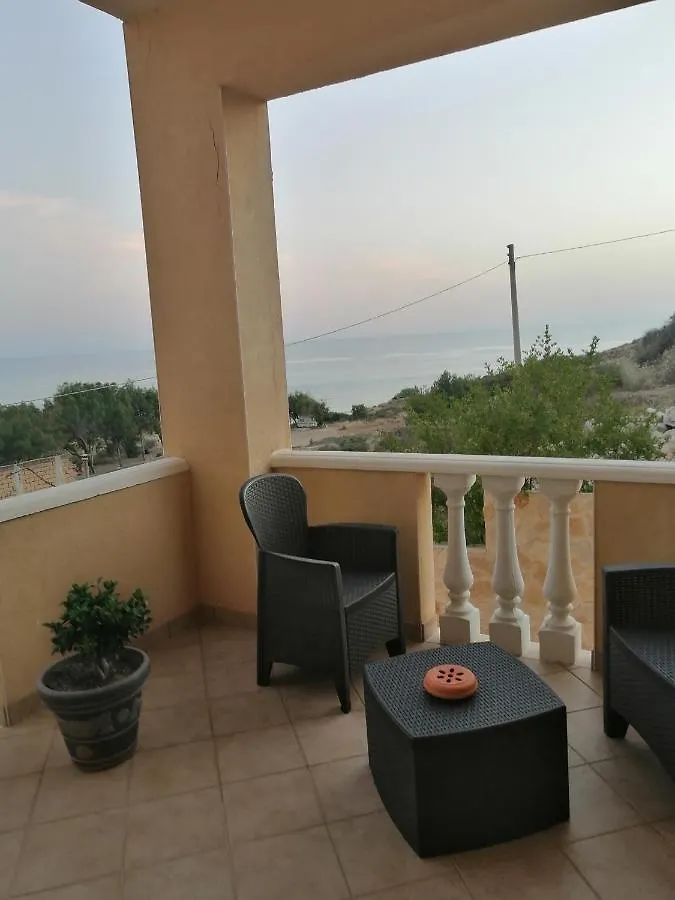 Bed and Breakfast Al Faro Realmonte Italia
