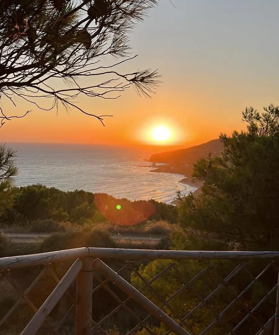 Bed and Breakfast Al Faro Realmonte Bed & Breakfast
